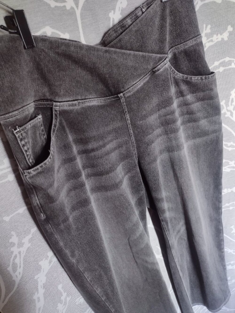 Halara XL Charcoal Crossover Waist Jeans